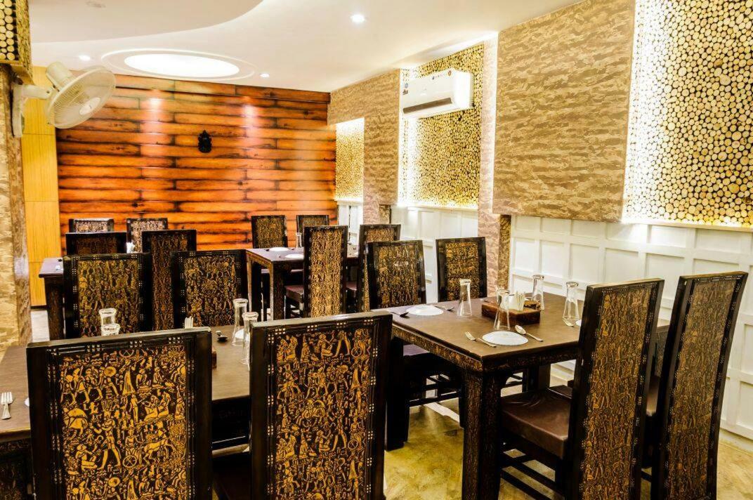 Hotel Yash Inn Mirzāpur Exterior photo