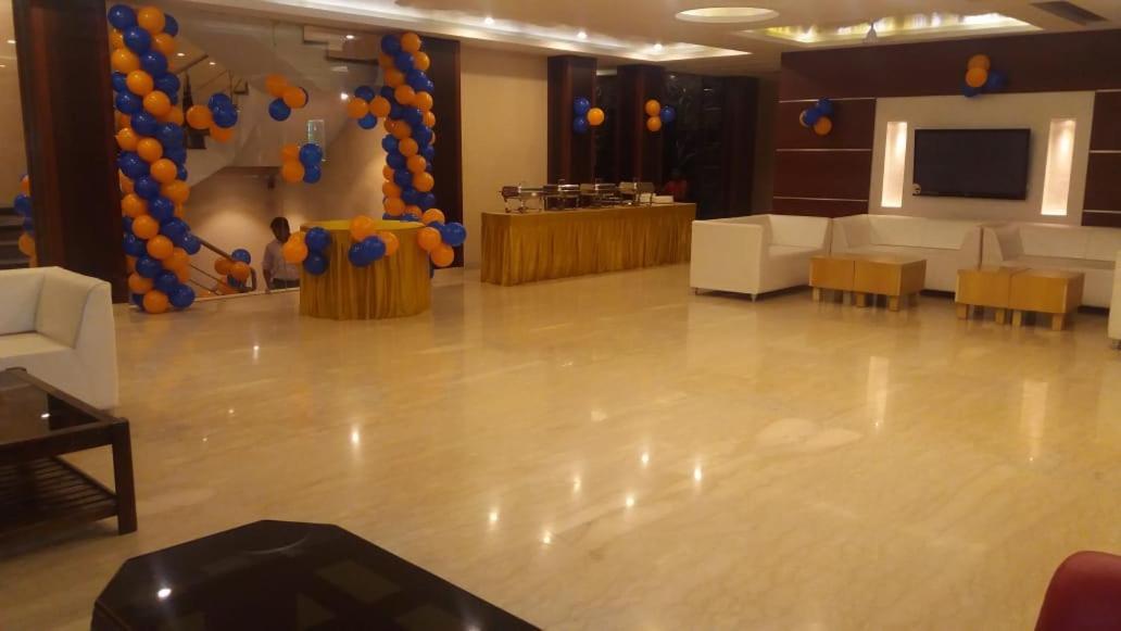 Hotel Yash Inn Mirzāpur Exterior photo